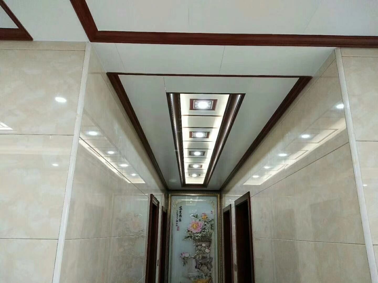 德萊寶新中式過道吊頂實景安裝圖.jpg