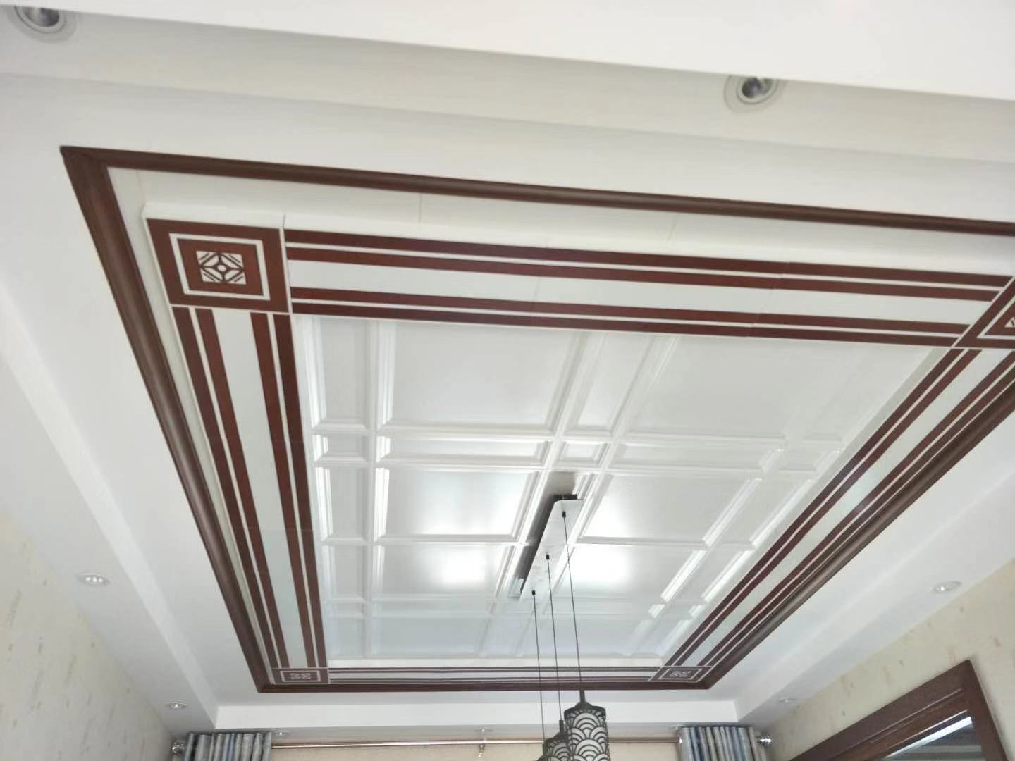 德萊寶新中式餐廳吊頂實景安裝圖.jpg